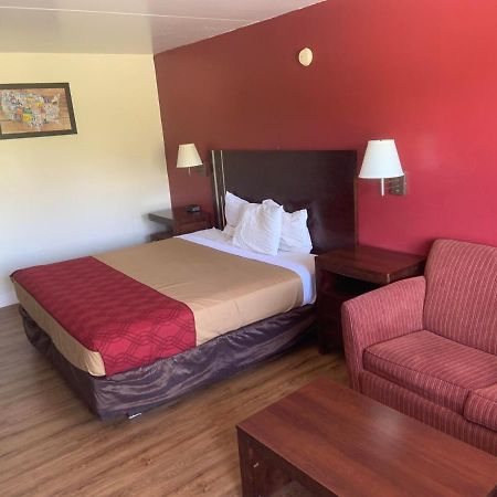 King'S Inn Motel Reading Exterior photo